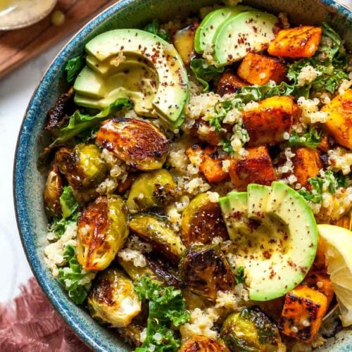 Quinoa and roasted veggies in a bowl