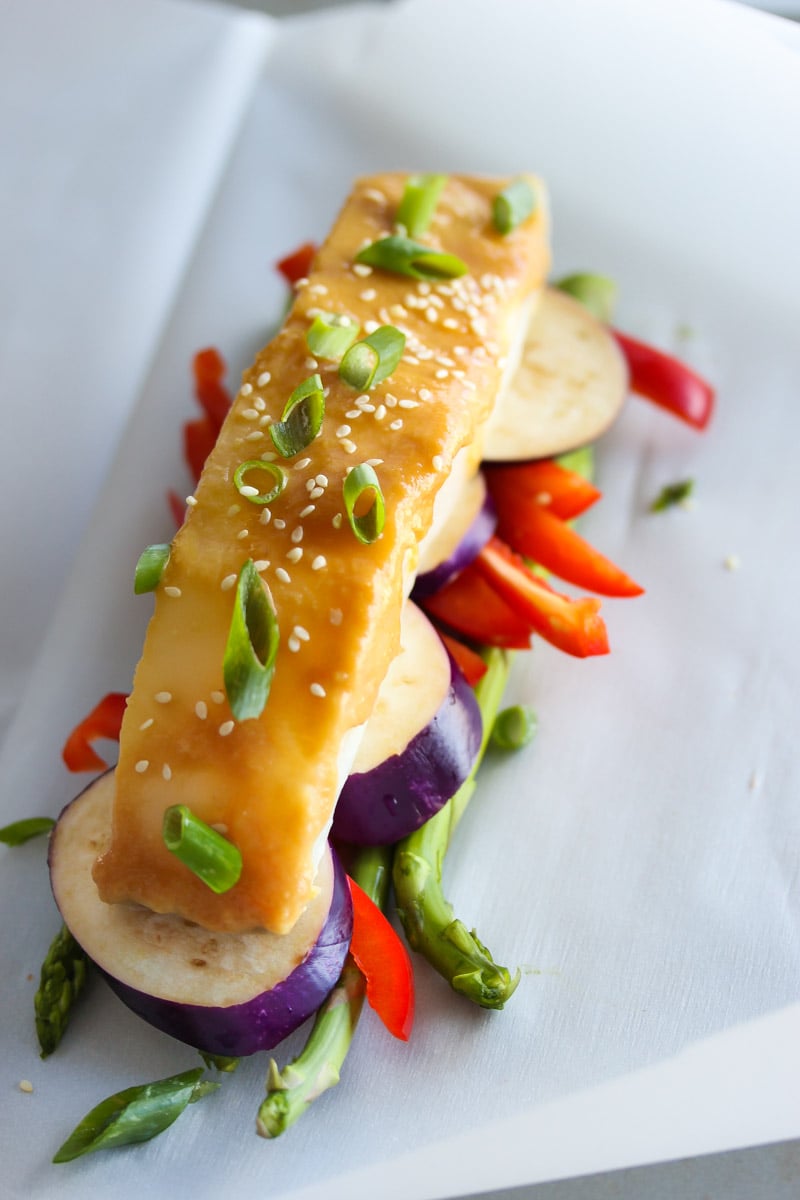 Miso Sea Bass En Papillote | dishingouthealth.com