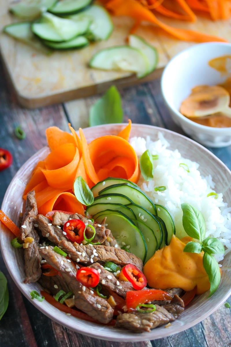 Korean Beef Bowls with Chili Aioli | dishingouthealth.com