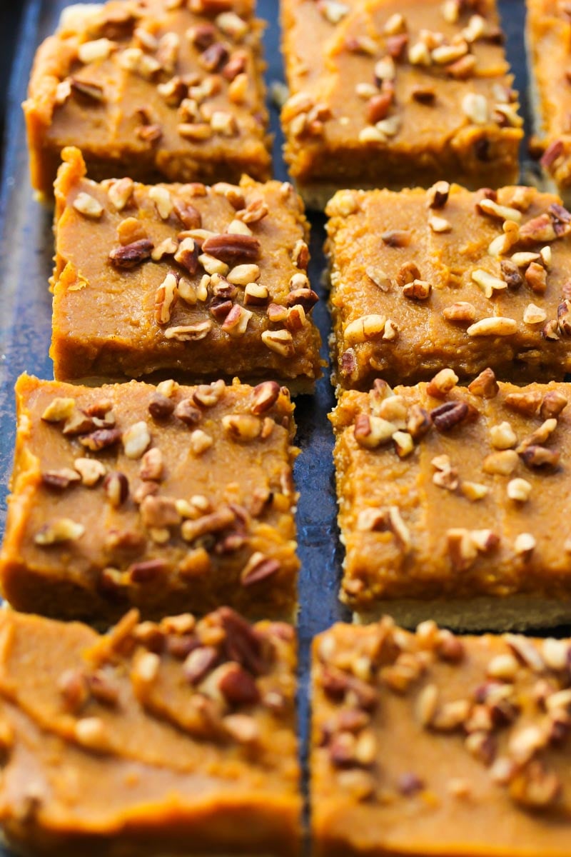 Raw Pumpkin Pie Bars (gluten free, vegan-friendly) | dishingouthealth.com