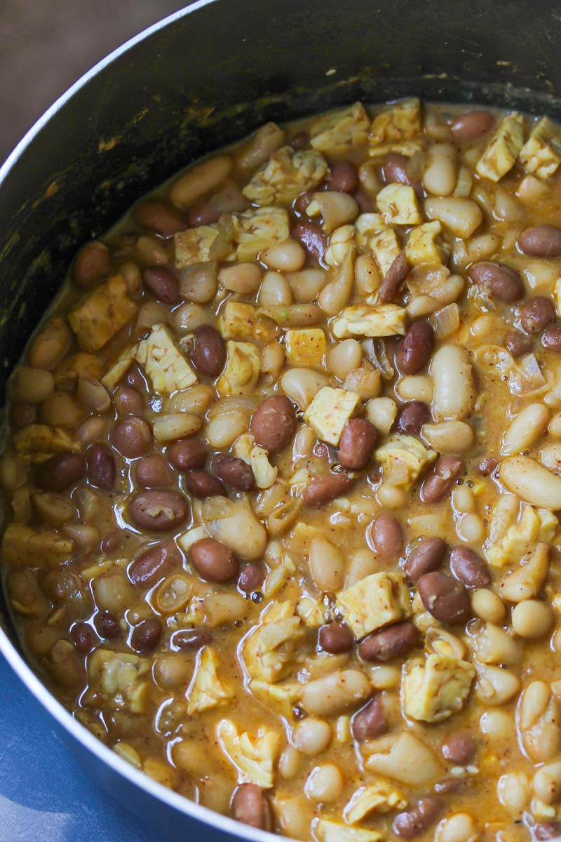 Miso Tempeh Chili (Vegan) | dishingouthealth.com