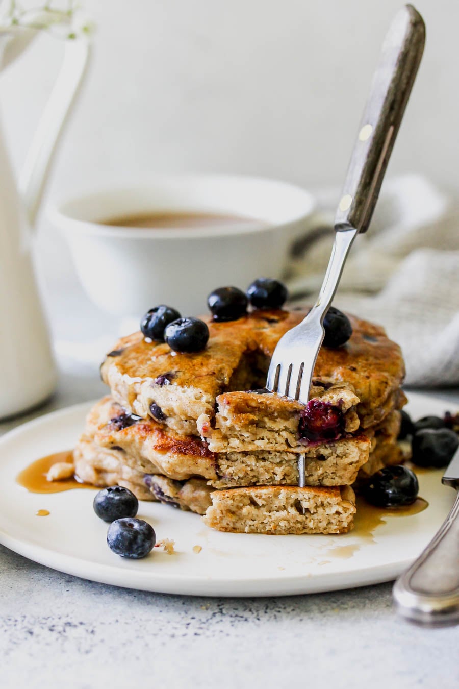 Whole-Grain Blueberry-Chai Buttermilk Pancakes