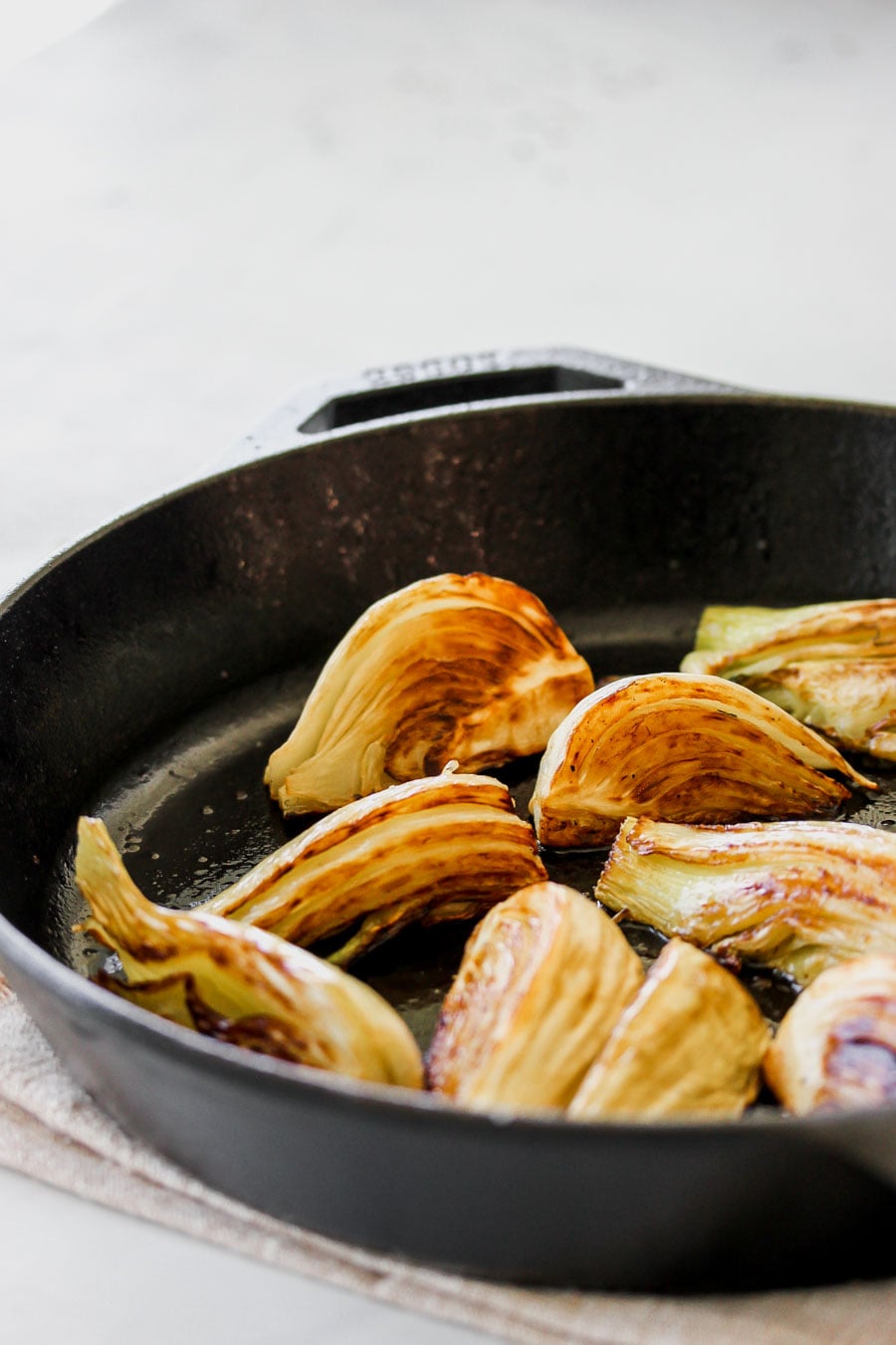Roasted Fennel with Roasted Pepper-Horseradish Sauce