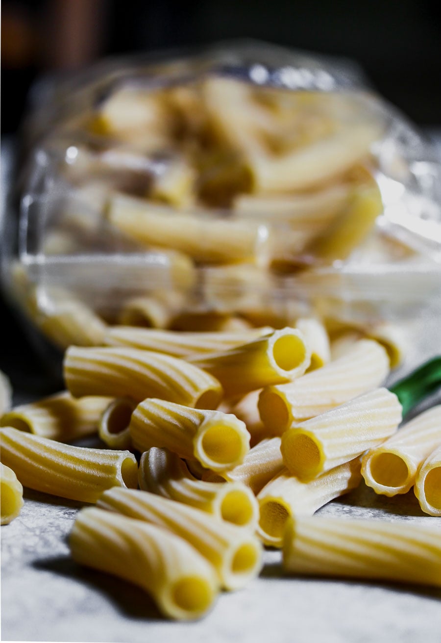 5 Ingredient Roasted Red Pepper Pasta with Mushrooms