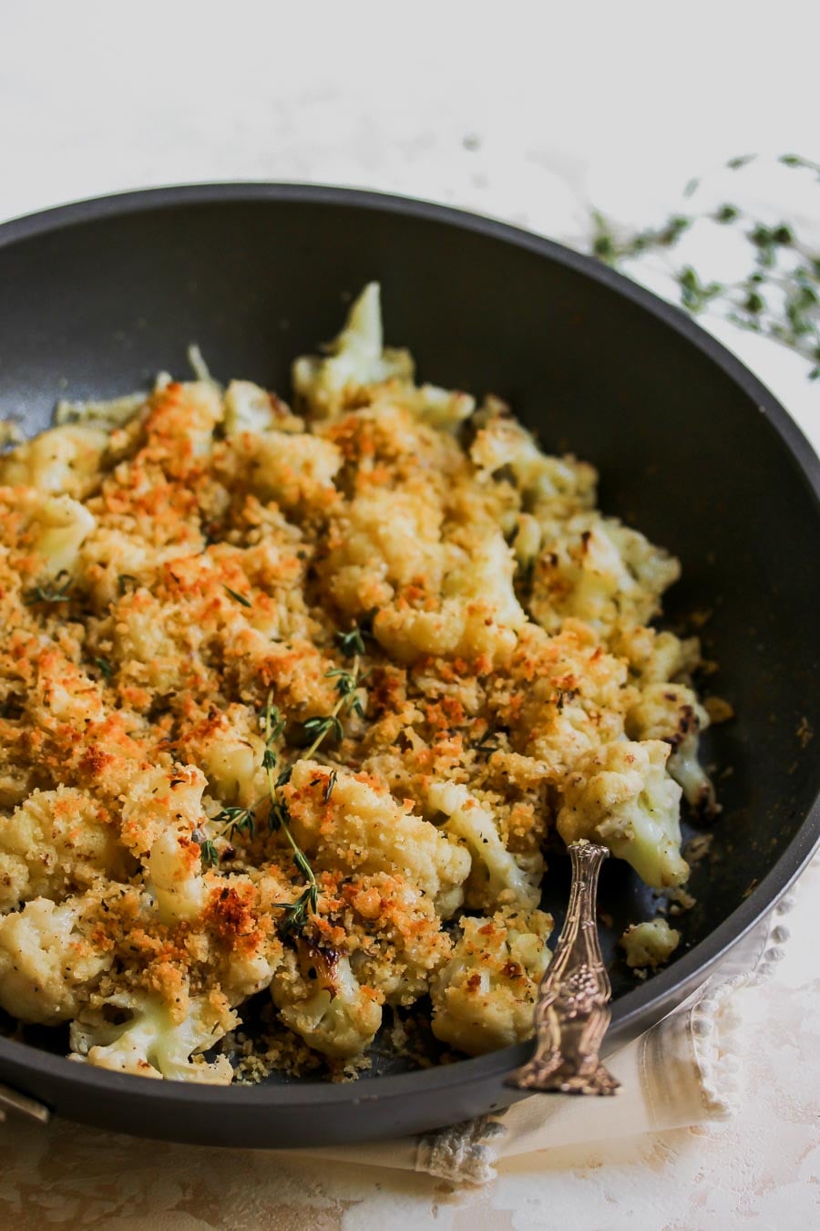 5 Ingredient Skillet Cauliflower and Gouda Gratin