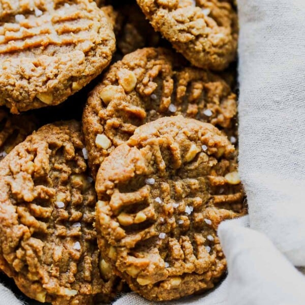 Flourless 5-Ingredient Peanut Butter Cookies