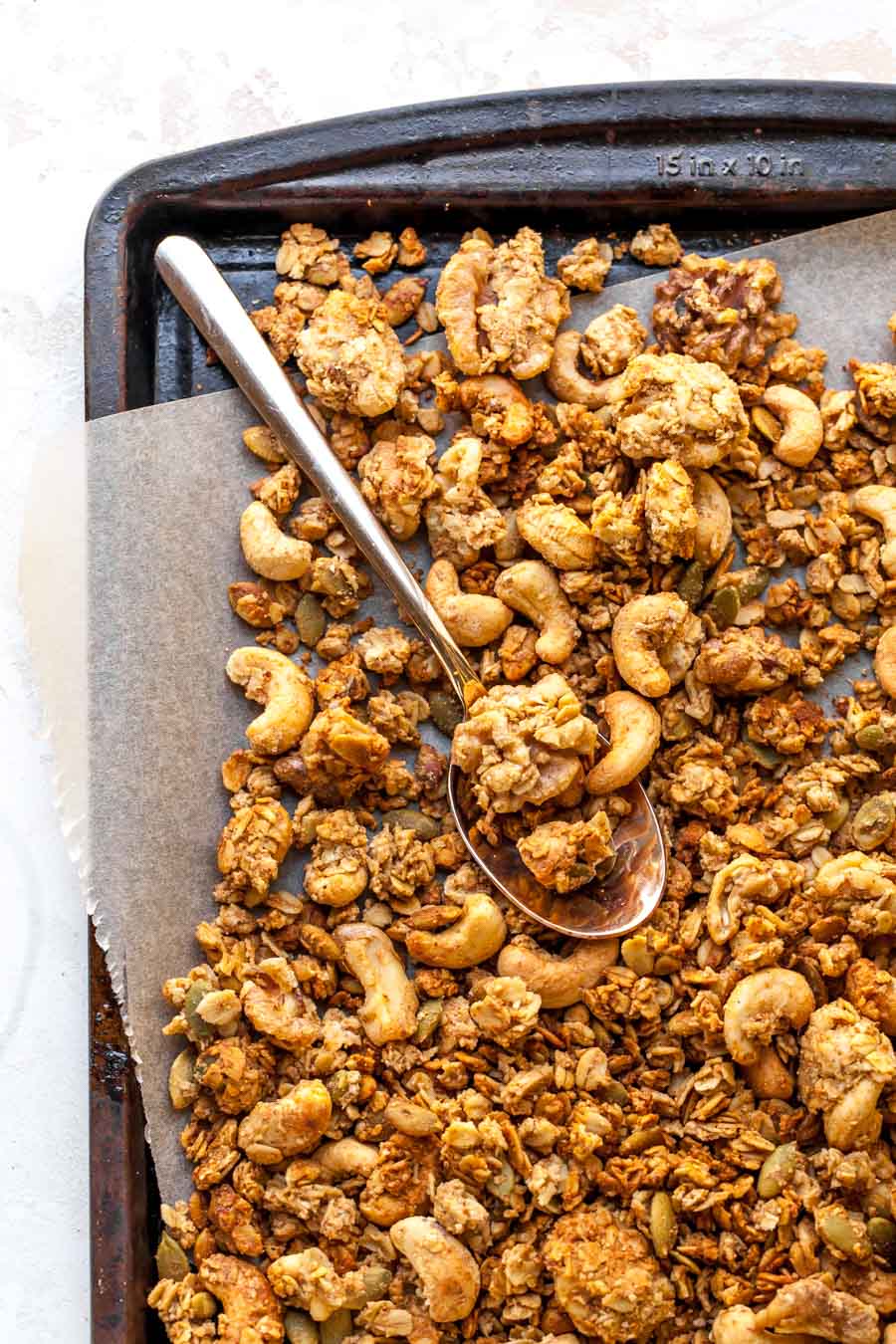 Easy Homemade Granola Recipe Using Olive Oil and Almond Butter