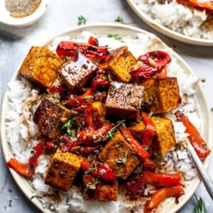 Balsamic-Marinated Tofu Served with Rice