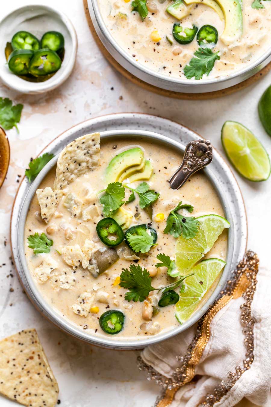 Creamy vegetarian mexican soup with white beans and green chiles