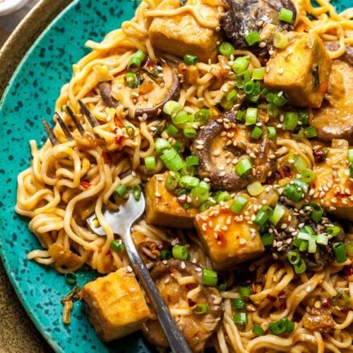 Crispy tofu in sesame sauce with ramen noodles