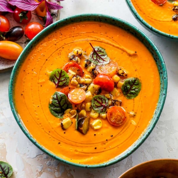 Creamy Tomato Basil Soup (Vegan + 30 Minutes)