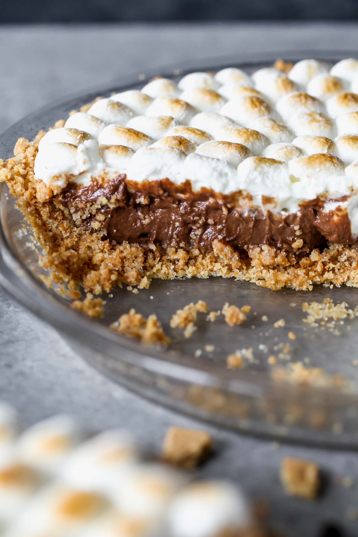 Side shot of inside of no bake pie