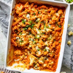 Buffalo Cauliflower Mac and Cheese