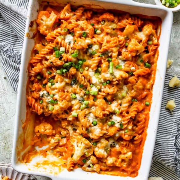 Buffalo Cauliflower Mac and Cheese