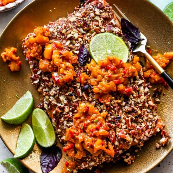 Pecan-Crusted Salmon with Mango Chutney