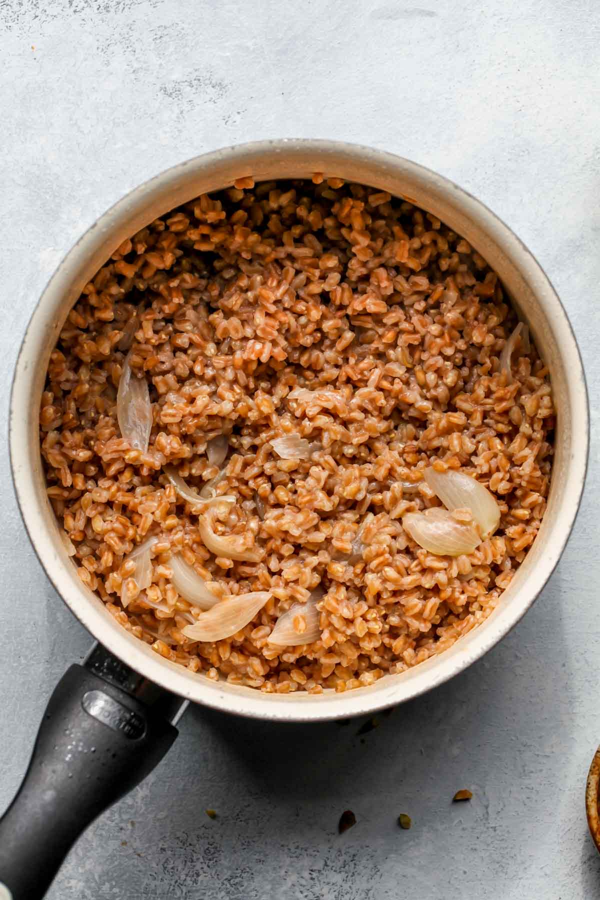 Cooked farro in a pot