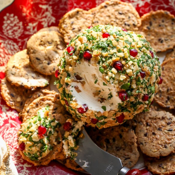 Easy Cheese Ball with Walnuts