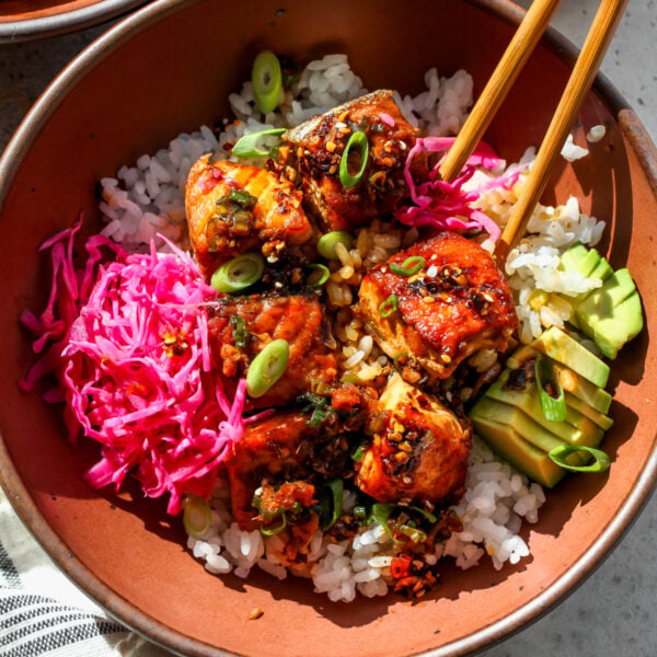 Ginger-Scallion Salmon Bowls
