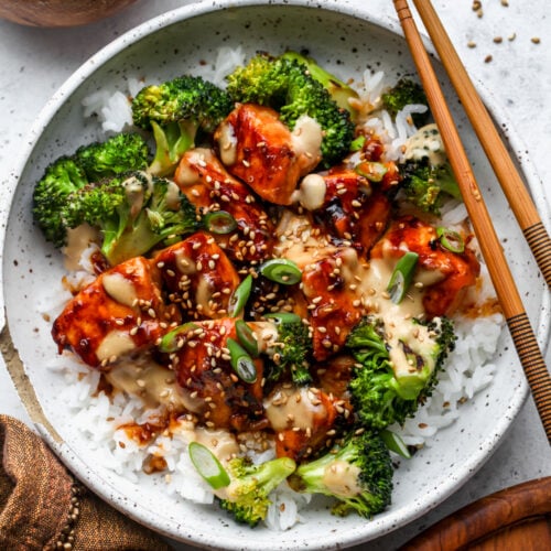 Sesame Salmon Rice Bowls with Creamy Ginger Sauce